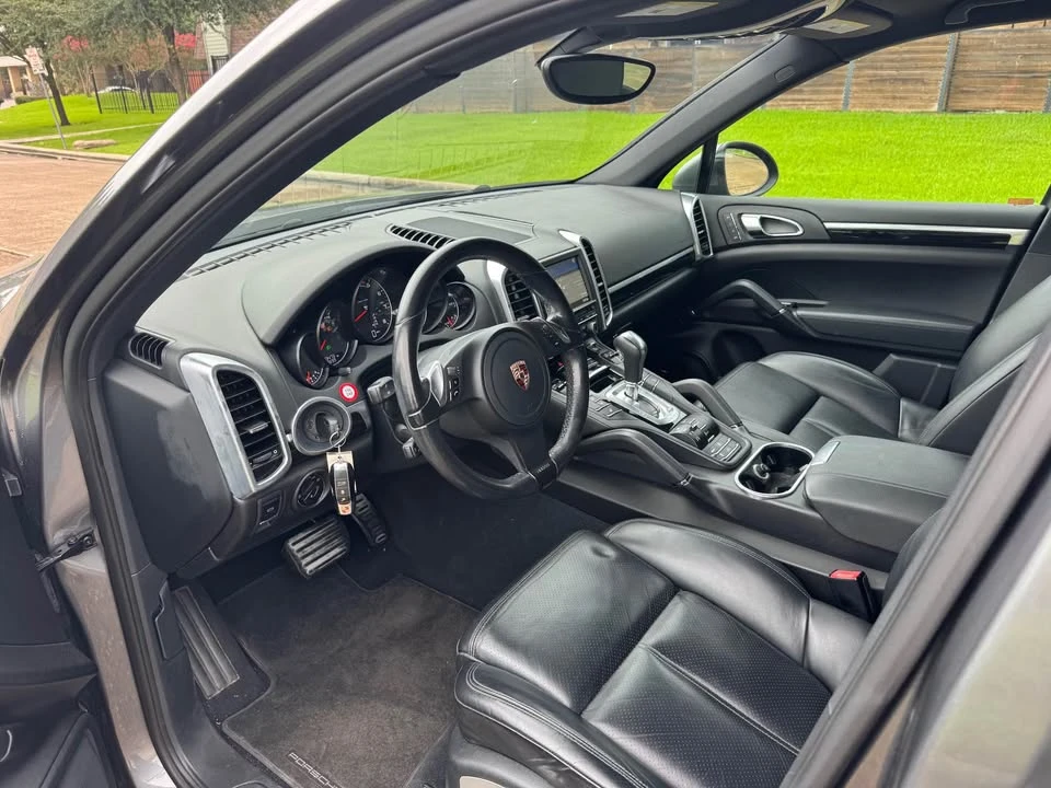 2012 Porsche 958 Cayenne S - Image 7 of 20