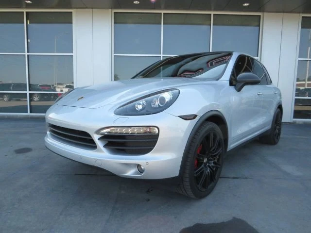 2012 Porsche 958 Cayenne S - Image 3 of 12