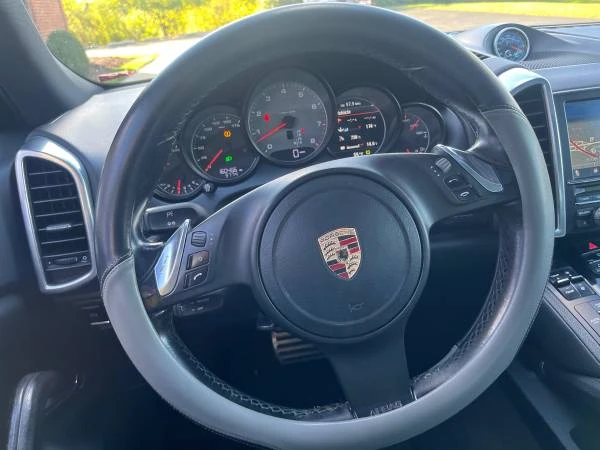 2012 Porsche 958 Cayenne S - Image 13 of 20