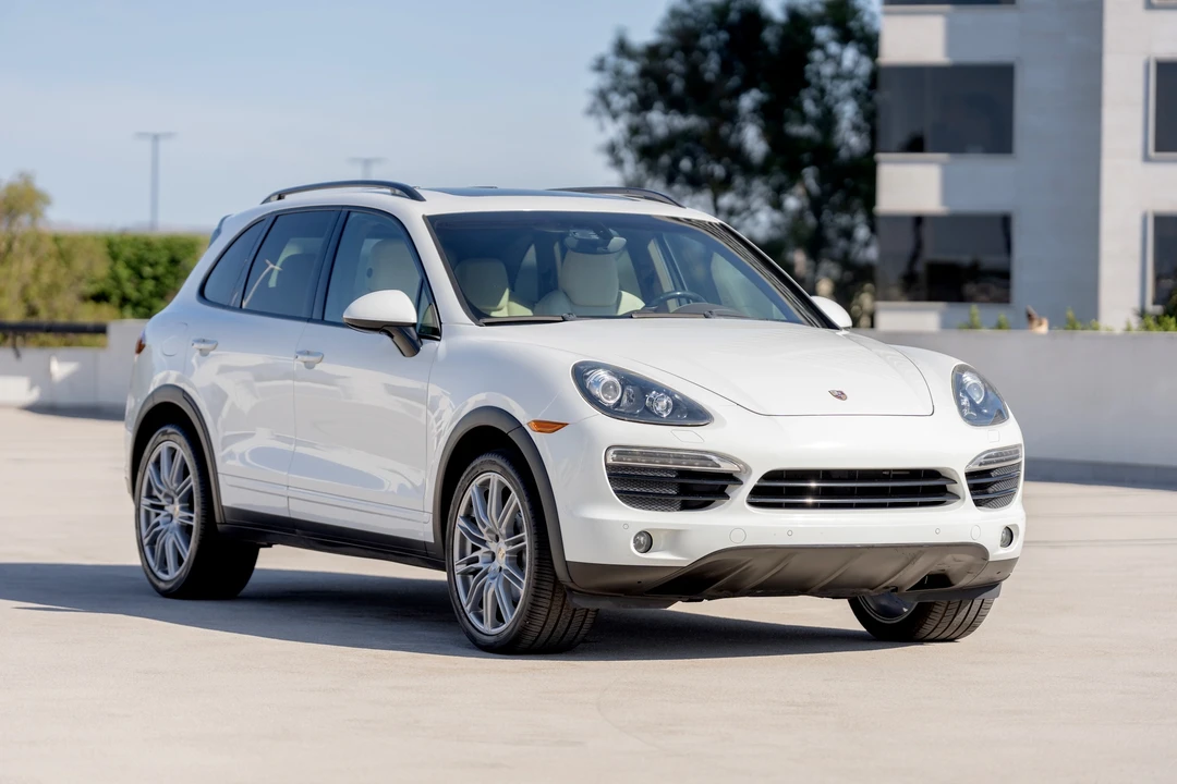 2012 Porsche 958 Cayenne S - Image 10 of 31