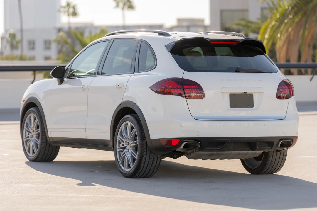 2012 Porsche 958 Cayenne S - Image 22 of 31
