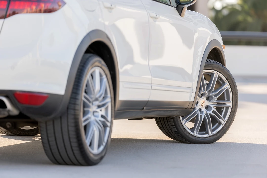 2012 Porsche 958 Cayenne S - Image 30 of 31