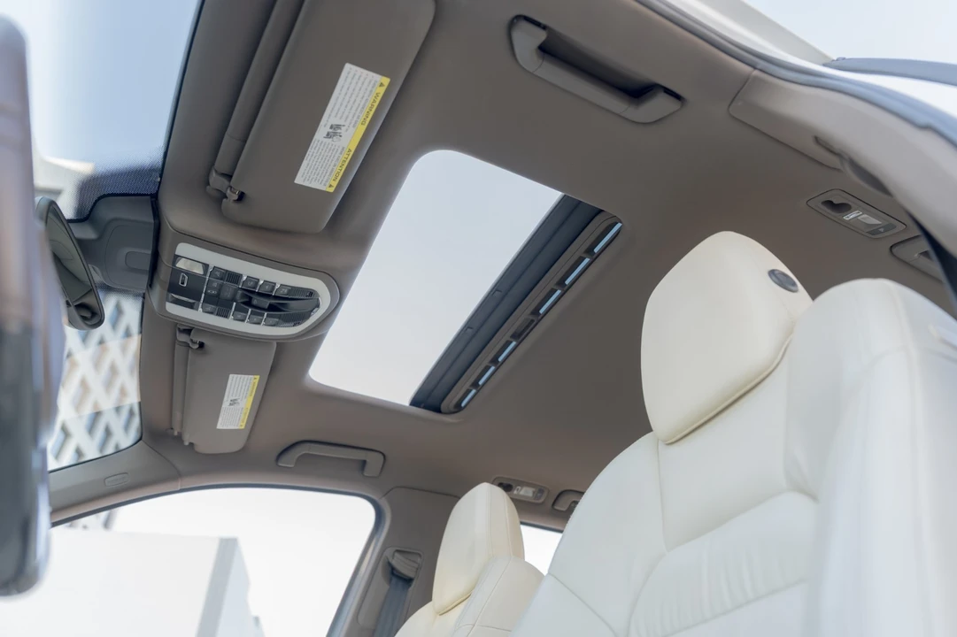 2012 Porsche 958 Cayenne S - Image 16 of 28