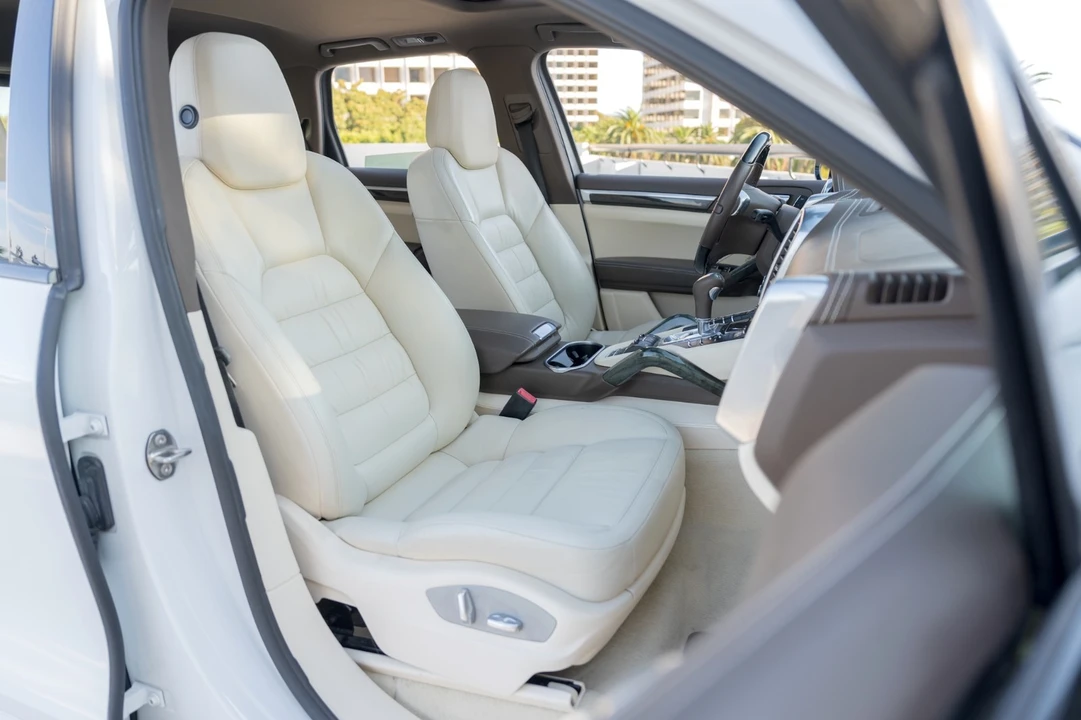 2012 Porsche 958 Cayenne S - Image 21 of 28