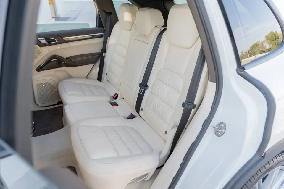 2012 Porsche 958 Cayenne S - Image 17 of 20