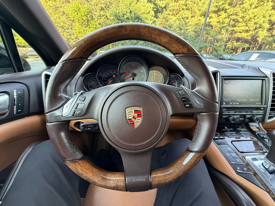 2012 Porsche 958 Cayenne S - Image 14 of 28