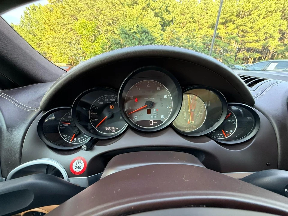 2012 Porsche 958 Cayenne S - Image 15 of 28