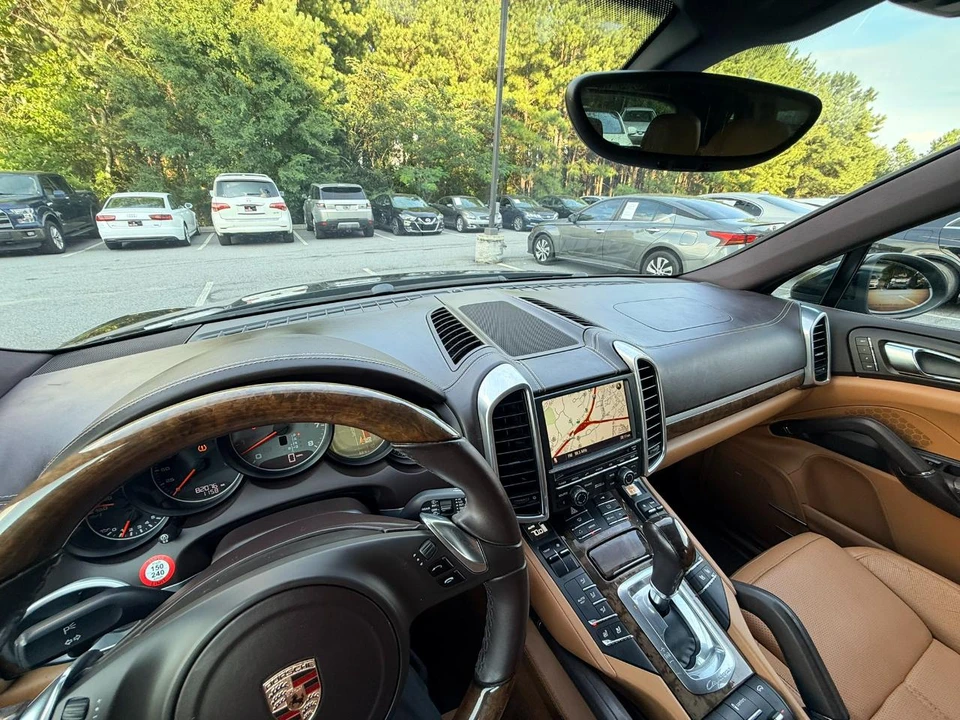 2012 Porsche 958 Cayenne S - Image 21 of 28