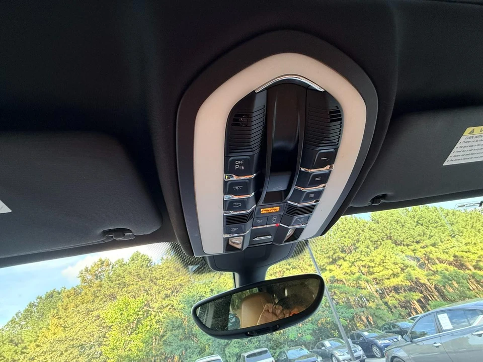 2012 Porsche 958 Cayenne S - Image 22 of 28