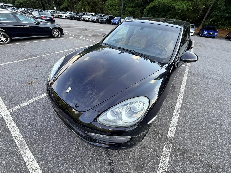 2012 Porsche 958 Cayenne S - Image 27 of 28
