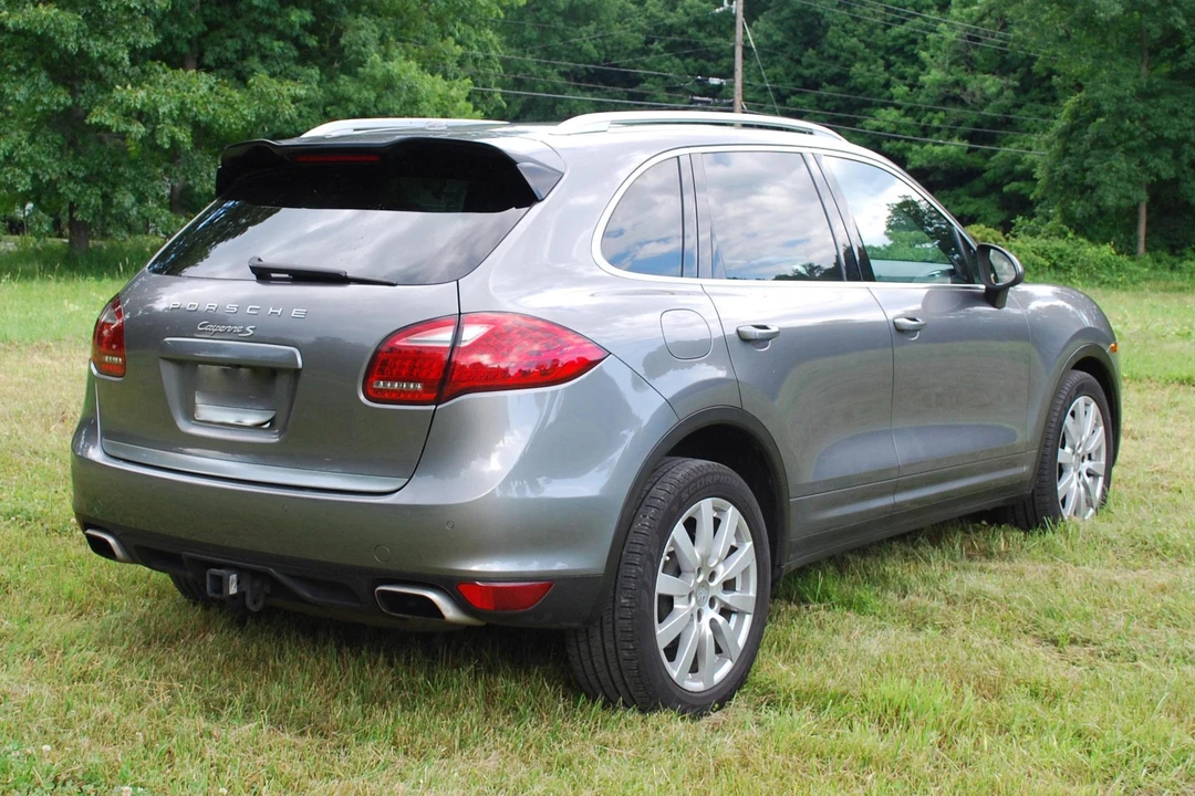 2012 Porsche 958 Cayenne S - Image 5 of 31