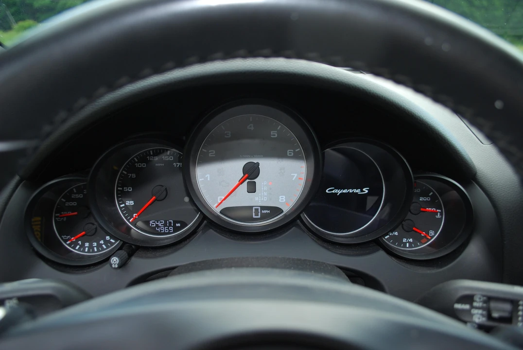 2012 Porsche 958 Cayenne S - Image 19 of 31