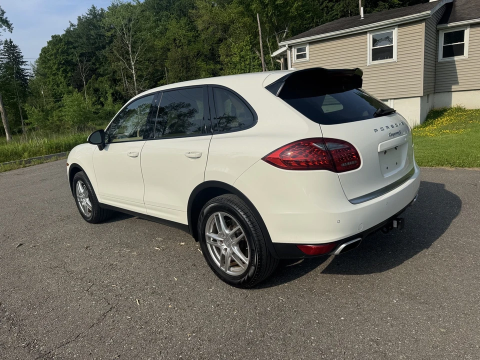 2012 Porsche 958 Cayenne S - Image 7 of 31