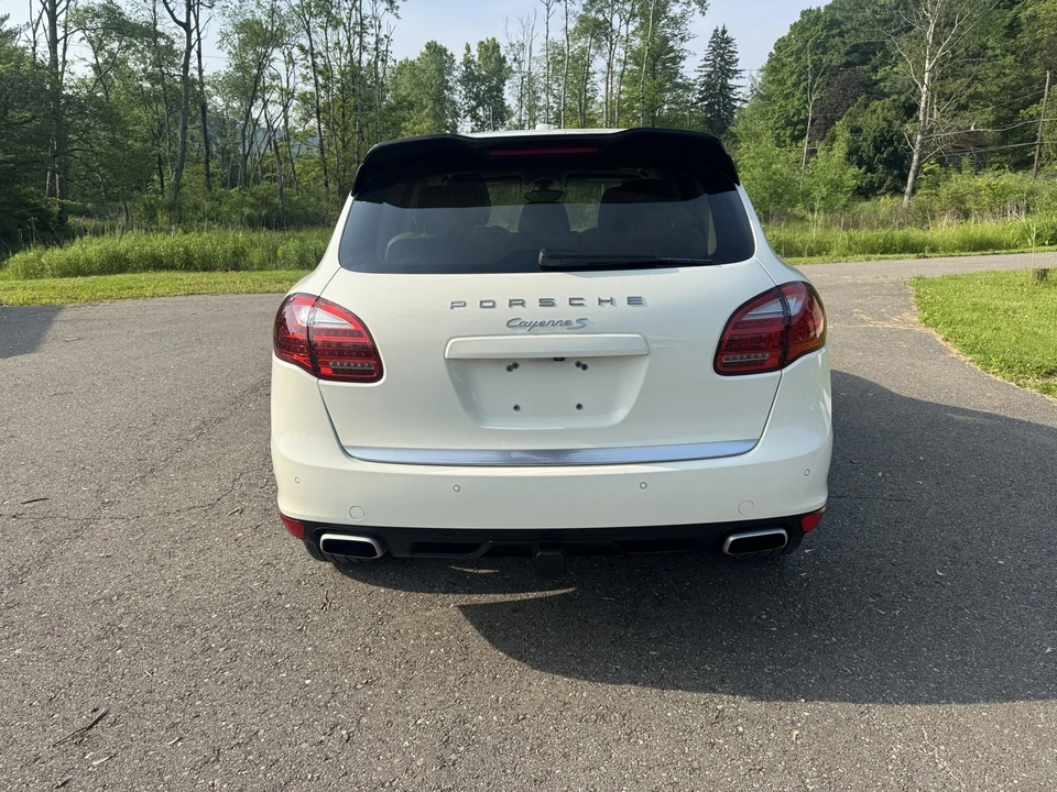 2012 Porsche 958 Cayenne S - Image 8 of 31