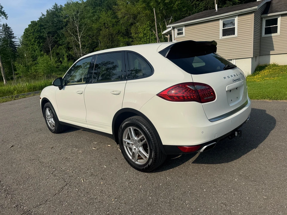 2012 Porsche 958 Cayenne S - Image 14 of 31
