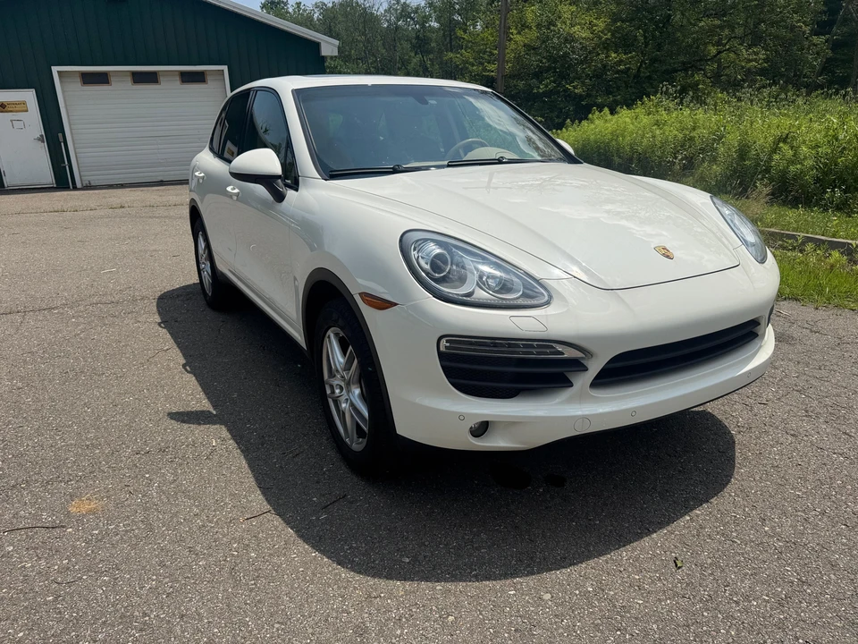 2012 Porsche 958 Cayenne S - Image 22 of 31