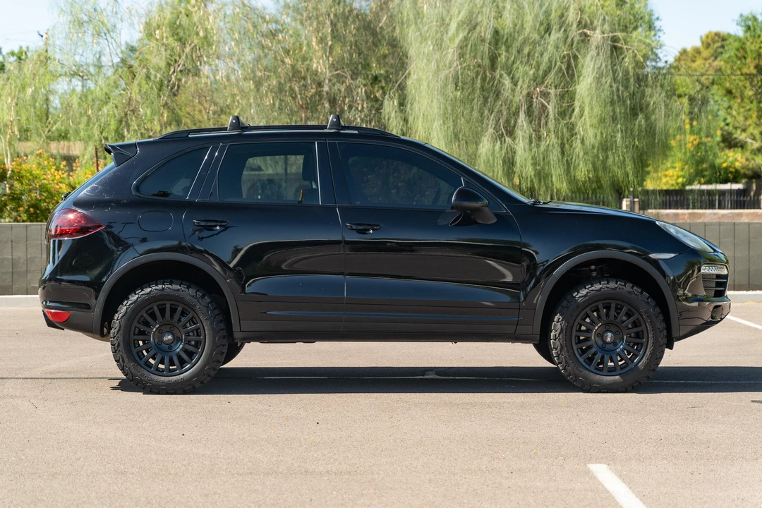 2012 Porsche 958 Cayenne S - Image 10 of 31