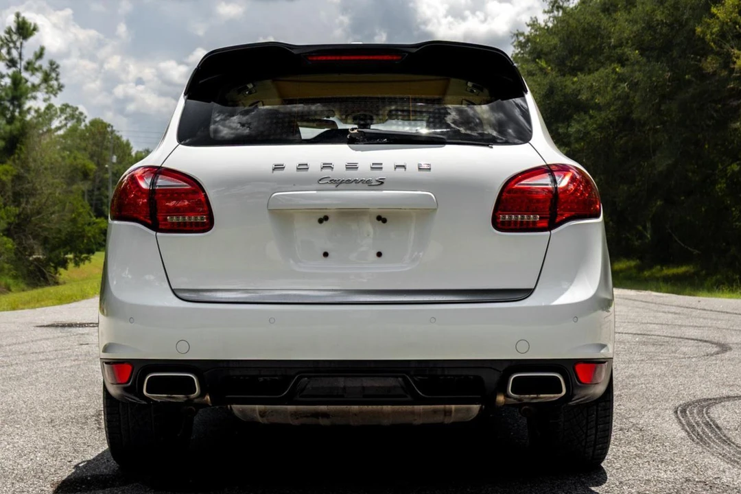 2012 Porsche 958 Cayenne S - Image 5 of 31