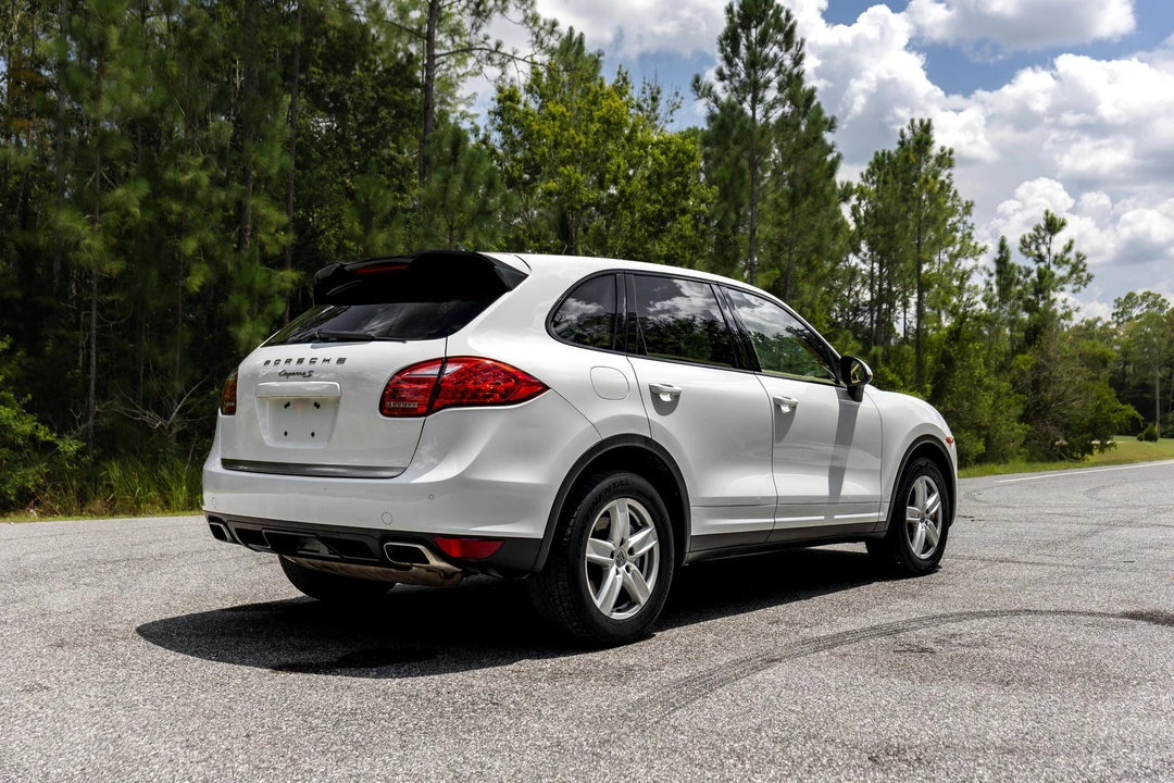 2012 Porsche 958 Cayenne S - Image 22 of 31