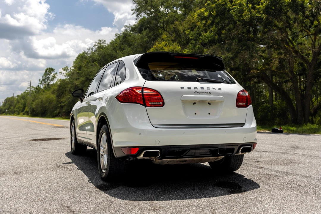 2012 Porsche 958 Cayenne S - Image 19 of 31