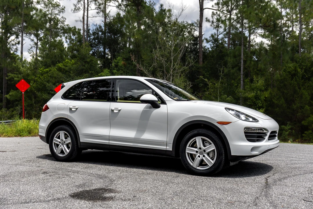 2012 Porsche 958 Cayenne S - Image 28 of 31