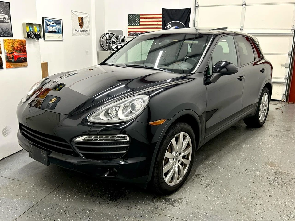 2012 Porsche 958 Cayenne S - Image 2 of 20