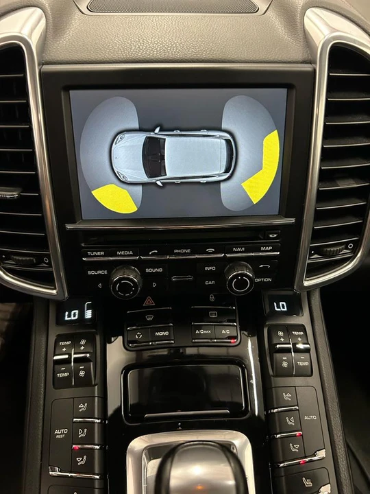 2012 Porsche 958 Cayenne S - Image 8 of 20