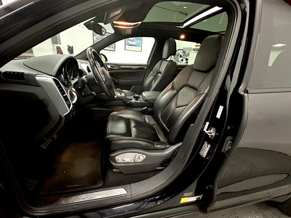 2012 Porsche 958 Cayenne S - Image 13 of 20