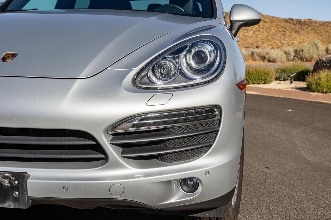 2012 Porsche 958 Cayenne S - Image 12 of 31