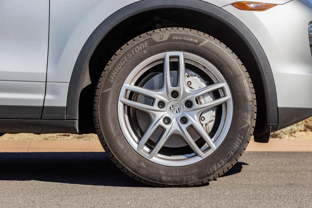 2012 Porsche 958 Cayenne S - Image 22 of 31