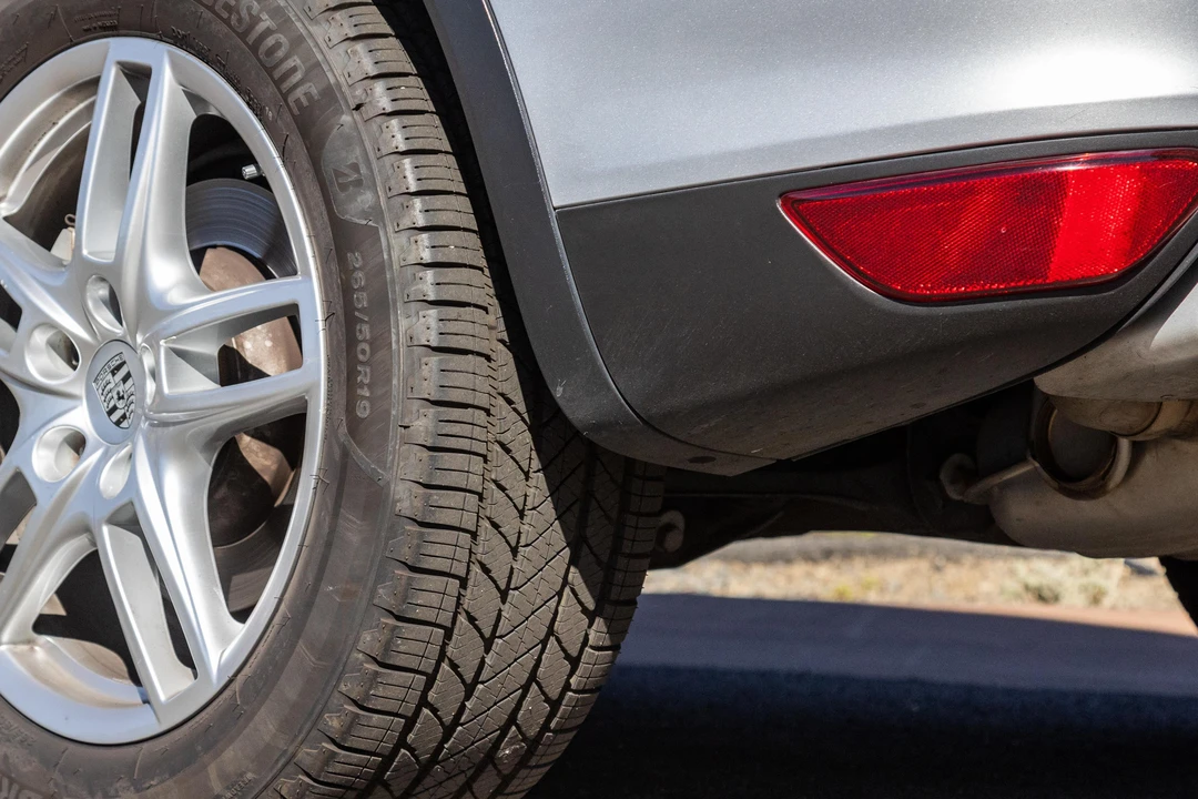 2012 Porsche 958 Cayenne S - Image 23 of 31