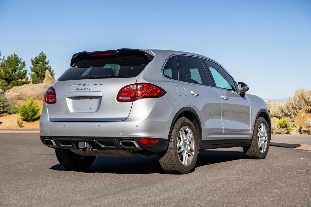 2012 Porsche 958 Cayenne S - Image 7 of 31