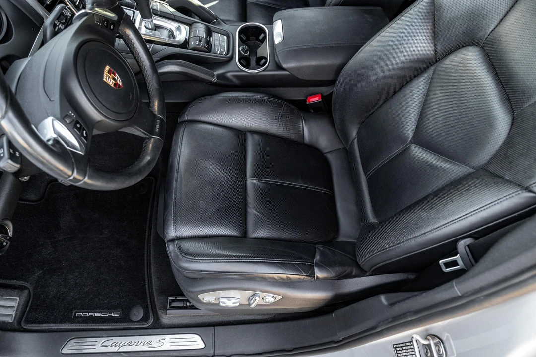 2012 Porsche 958 Cayenne S - Image 28 of 31
