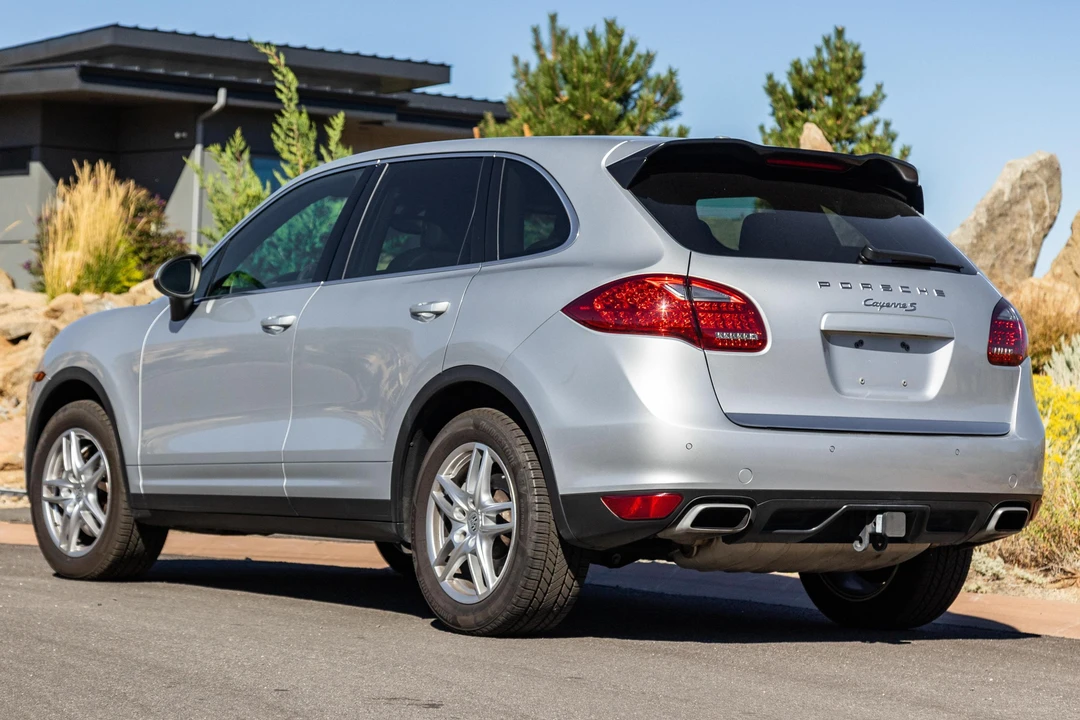 2012 Porsche 958 Cayenne S - Image 4 of 31