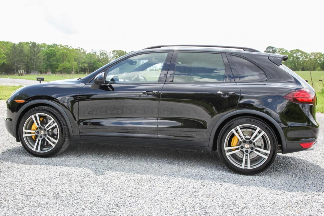 2012 Porsche 958 Cayenne S - Image 3 of 31