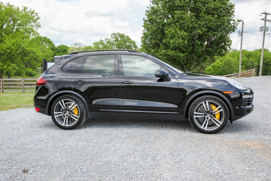 2012 Porsche 958 Cayenne S - Image 8 of 31