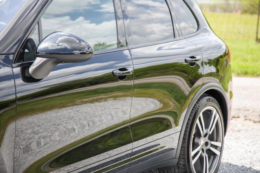 2012 Porsche 958 Cayenne S - Image 17 of 31