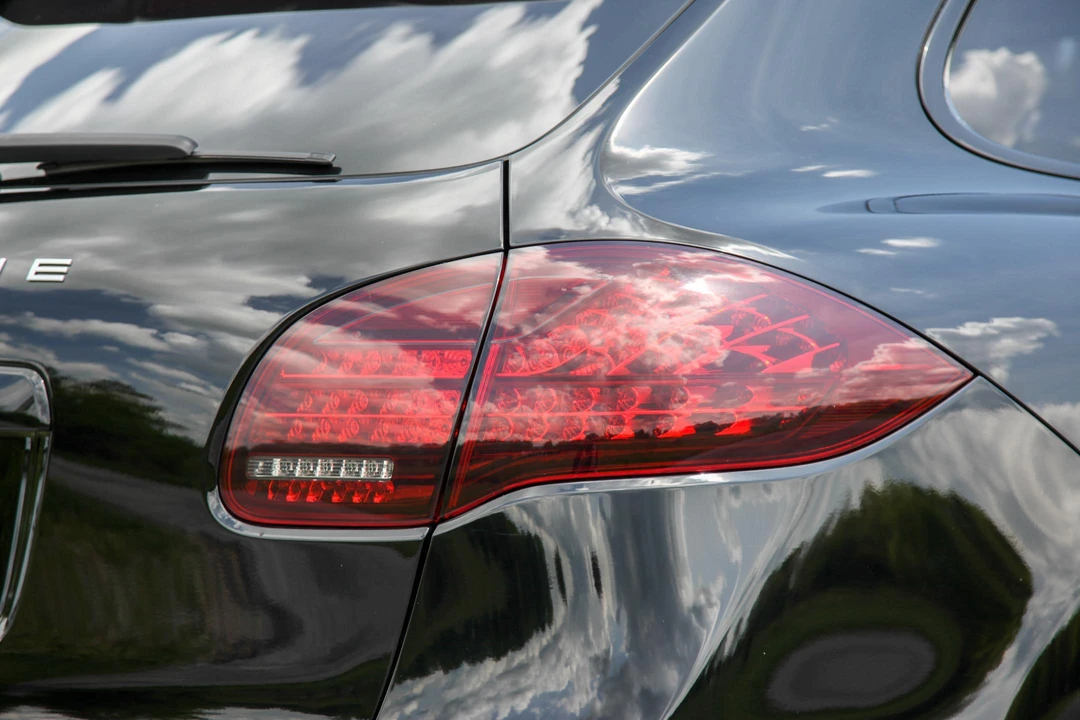 2012 Porsche 958 Cayenne S - Image 25 of 31
