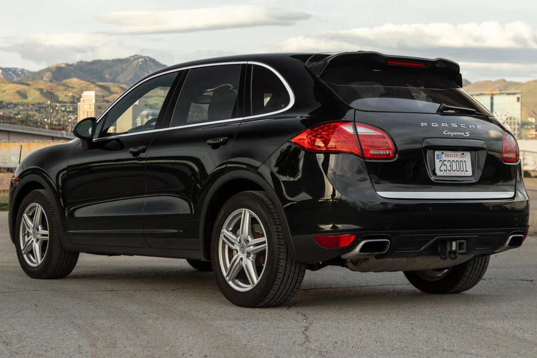 2012 Porsche 958 Cayenne S - Image 4 of 31