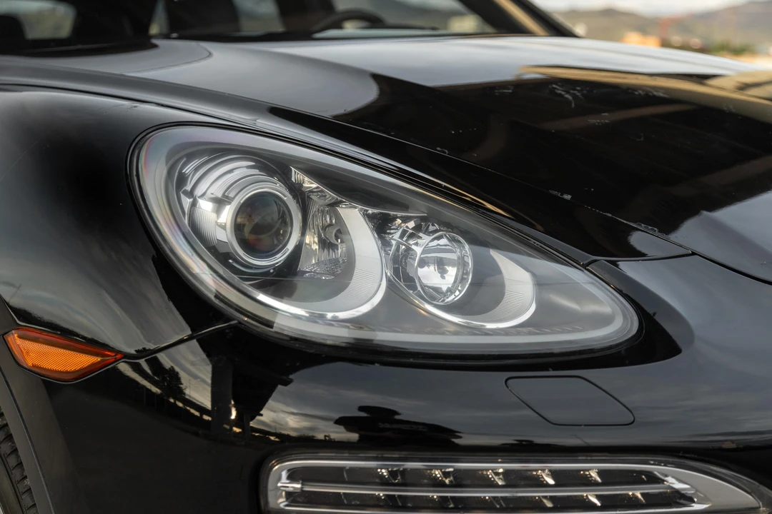 2012 Porsche 958 Cayenne S - Image 13 of 31