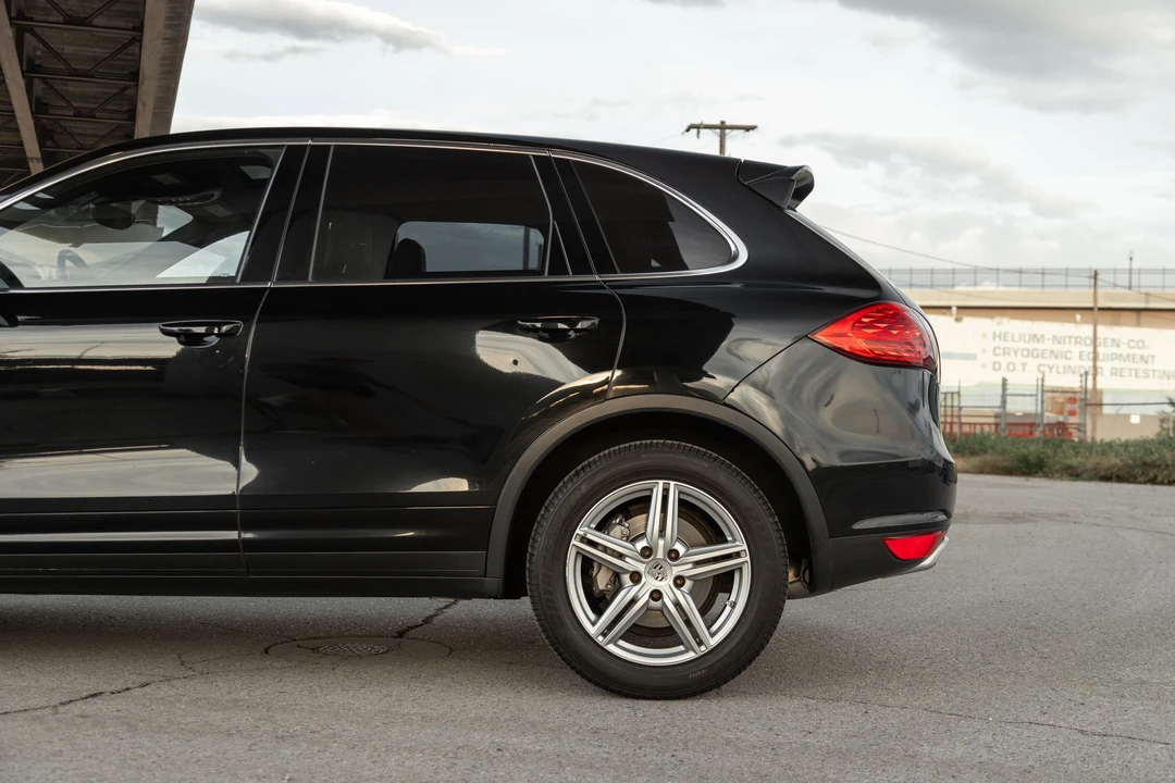 2012 Porsche 958 Cayenne S - Image 23 of 31
