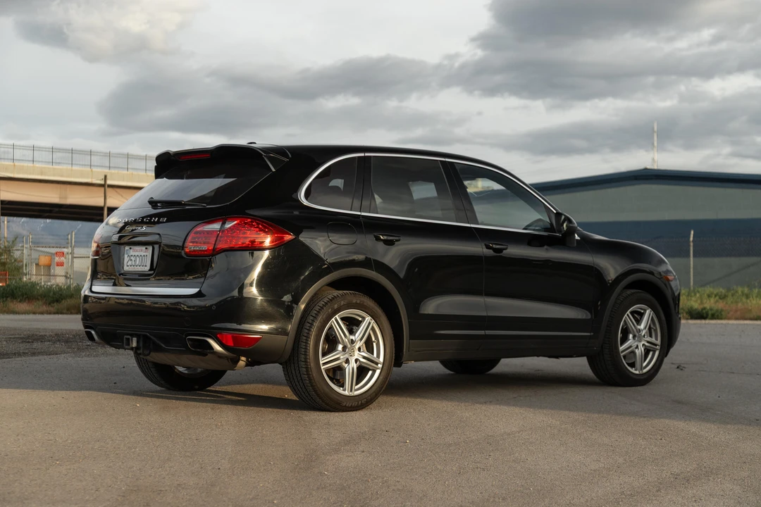 2012 Porsche 958 Cayenne S - Image 9 of 31