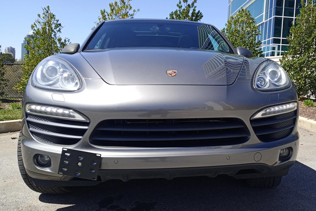 2012 Porsche 958 Cayenne S - Image 2 of 31