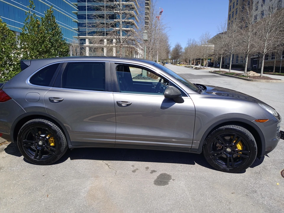 2012 Porsche 958 Cayenne S - Image 27 of 31