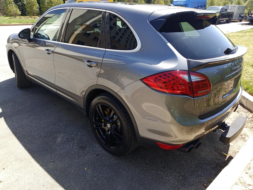 2012 Porsche 958 Cayenne S - Image 16 of 31