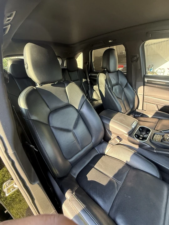 2012 Porsche 958 Cayenne S - Image 9 of 21