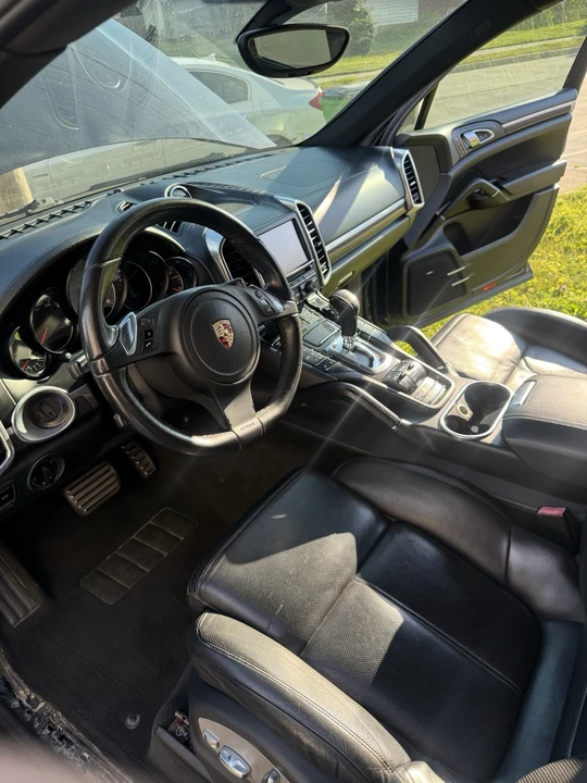 2012 Porsche 958 Cayenne S - Image 19 of 21