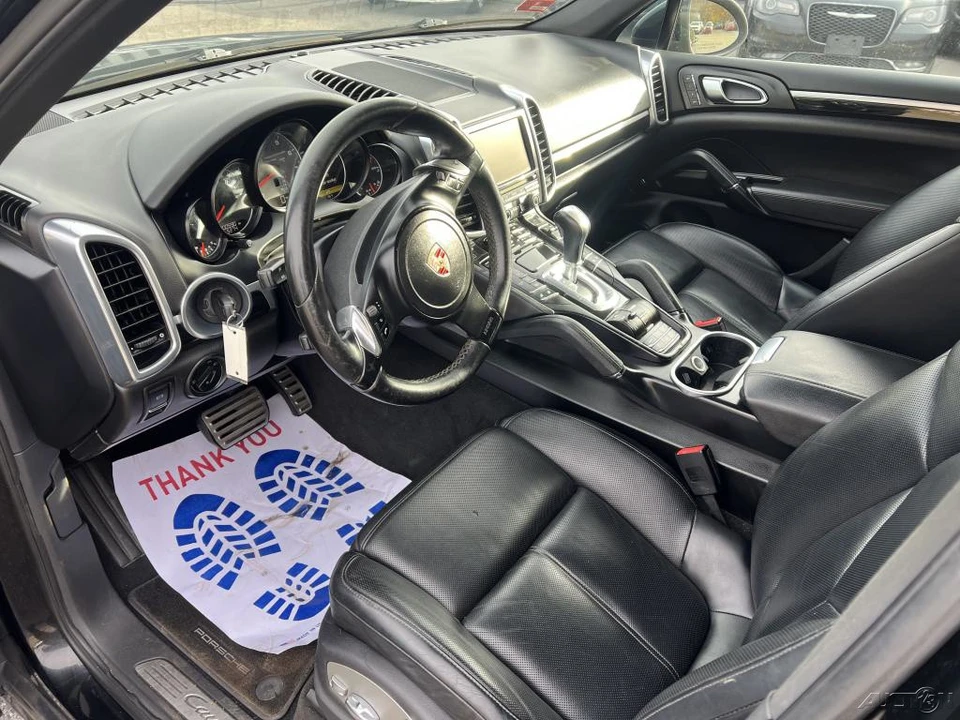 2012 Porsche 958 Cayenne S - Image 5 of 12