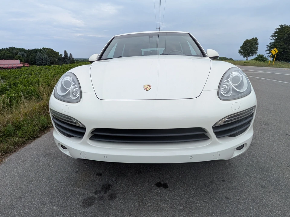 2012 Porsche 958 Cayenne S - Image 14 of 31