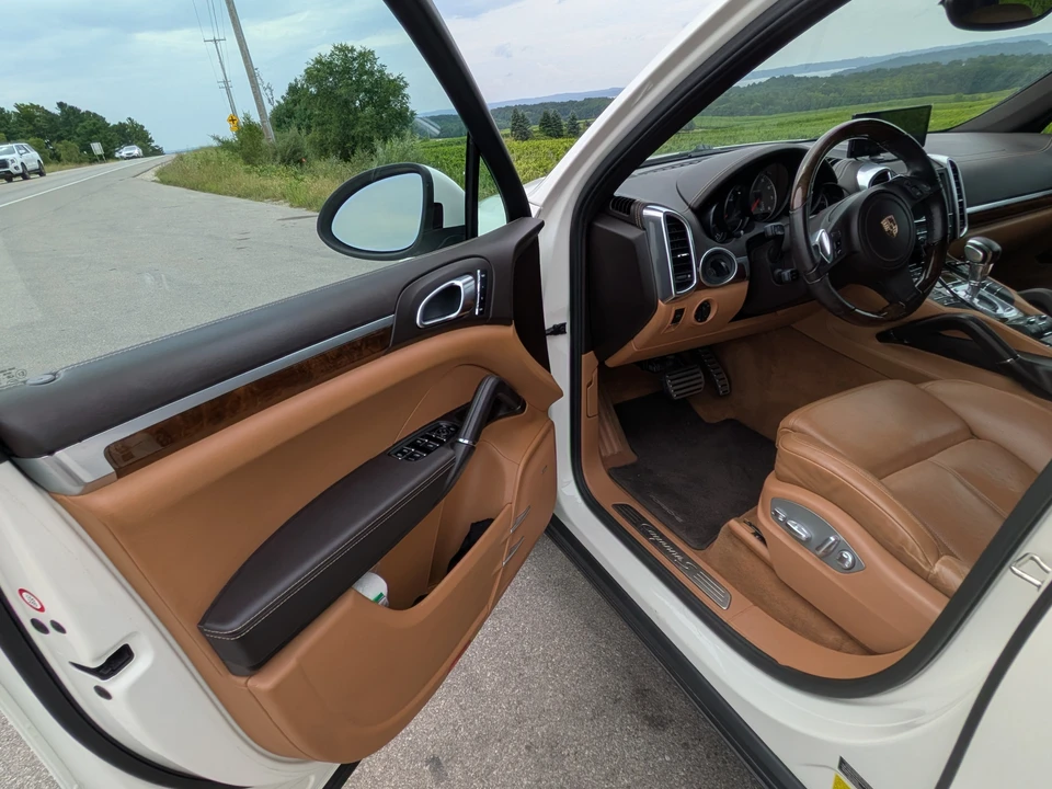 2012 Porsche 958 Cayenne S - Image 22 of 31